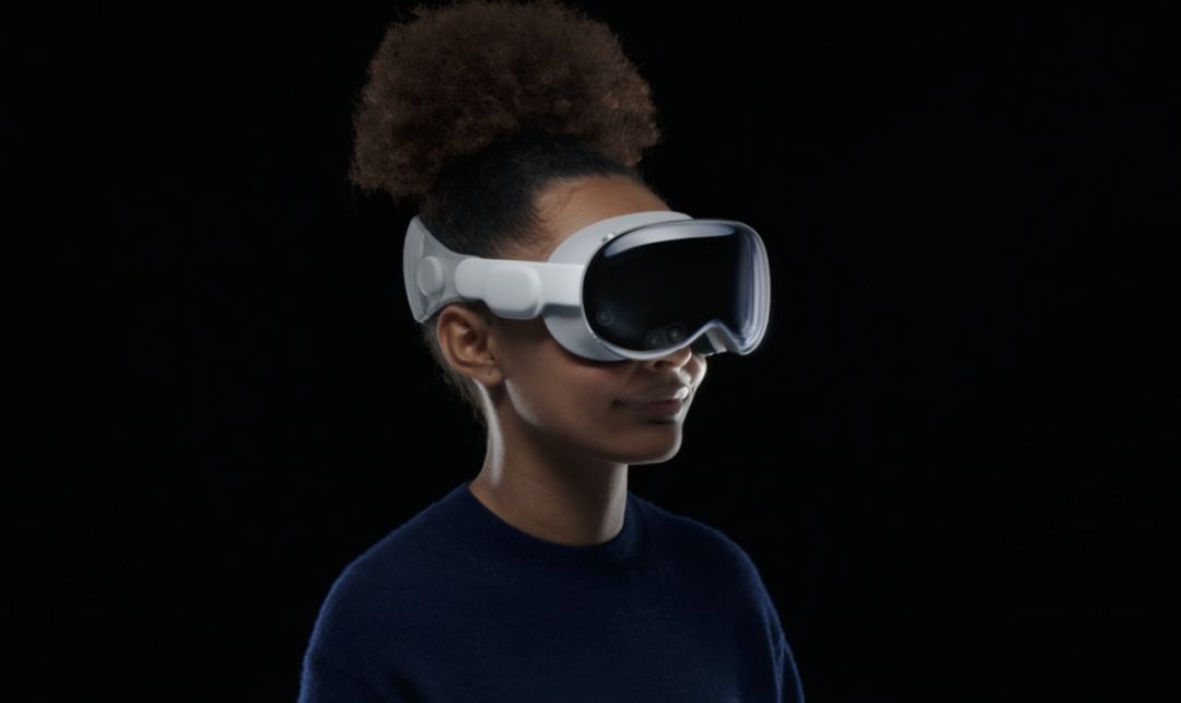 VisionPro开启空间计算时代2024全球XR头显出货量预增长464%