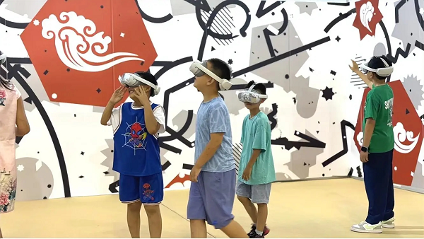 VR大空间活动展览﹑VR大空间合作找深圳领潮公司！(图3)