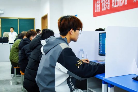 凯发科技：威海海洋职业学院承办第三届山东省电子信息服务业技能竞赛动画制作员工种赛项决赛并获奖(图3)